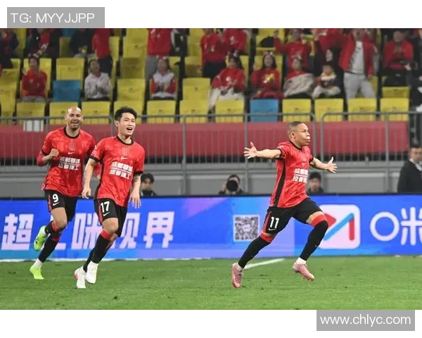 成都足球队荣登足球意识排行榜第四位引发热议