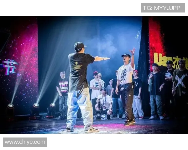 重庆街舞队在全国街舞节奏排行榜中荣获第四名展现实力与风采